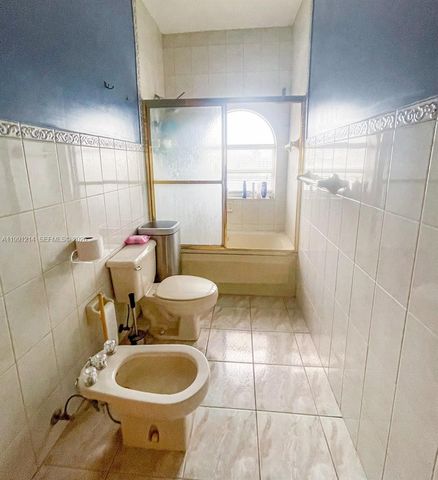 9008 Collins Ave 402, Surfside, FL 33154