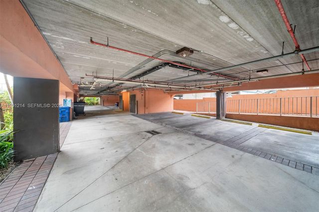 9008 Collins Ave 402, Surfside, FL 33154