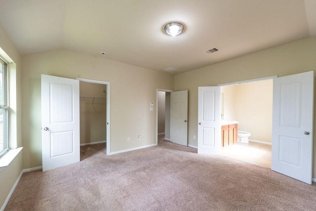 9408 Savannah Holly Drive, Houston, TX 77075