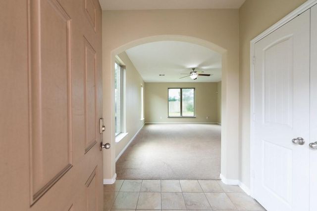 9408 Savannah Holly Drive, Houston, TX 77075