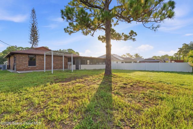 255 Abalone Road NW, Palm Bay, FL 32907