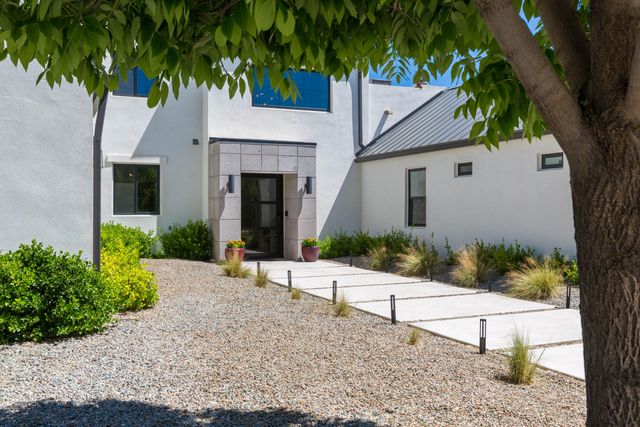 101 Rail Car Road, Corrales, NM 87048