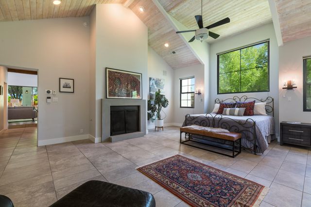 101 Rail Car Road, Corrales, NM 87048