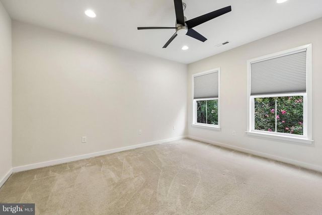 3961 NORTON PL, Fairfax, VA 22030