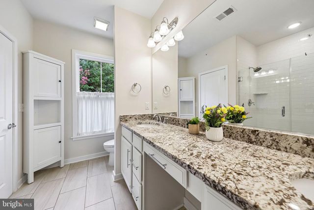3961 NORTON PL, Fairfax, VA 22030