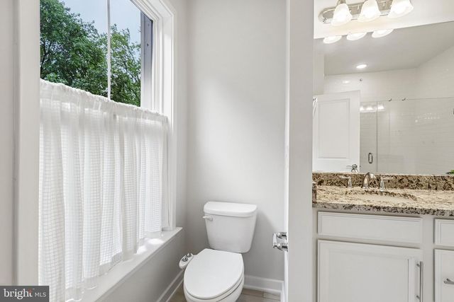 3961 NORTON PL, Fairfax, VA 22030