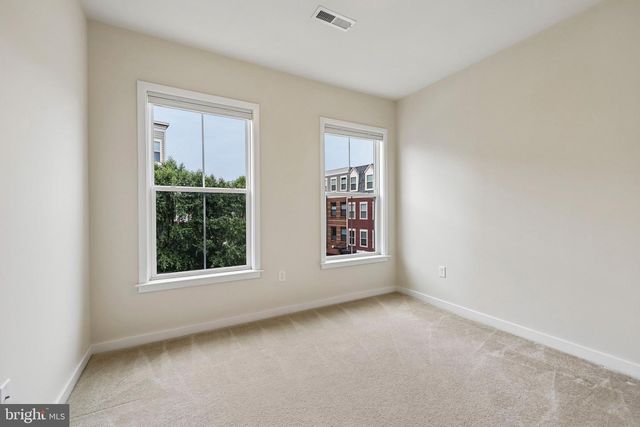 3961 NORTON PL, Fairfax, VA 22030