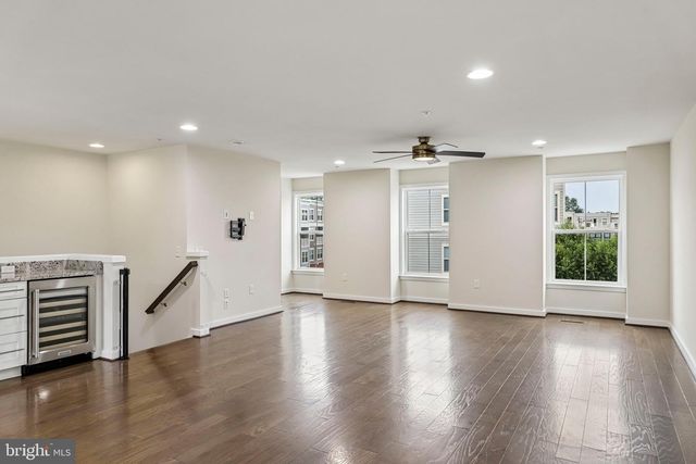 3961 NORTON PL, Fairfax, VA 22030
