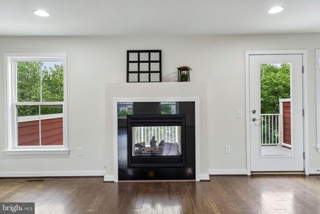 3961 NORTON PL, Fairfax, VA 22030