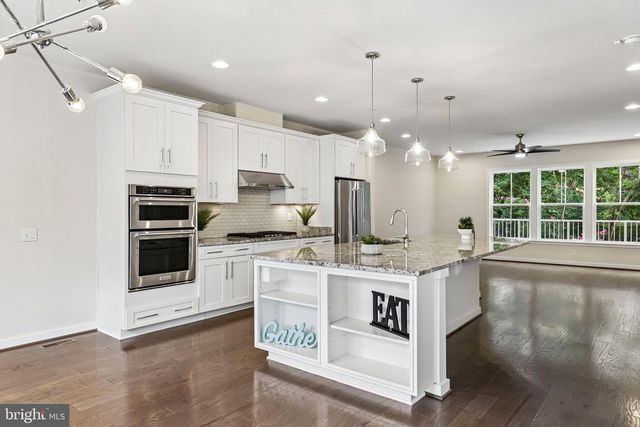3961 NORTON PL, Fairfax, VA 22030