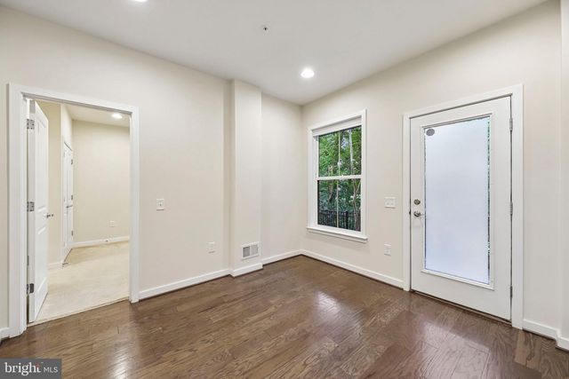 3961 NORTON PL, Fairfax, VA 22030