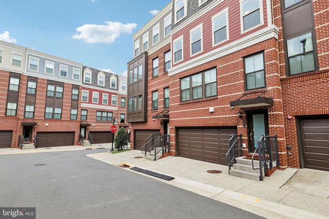 3961 NORTON PL, Fairfax, VA 22030
