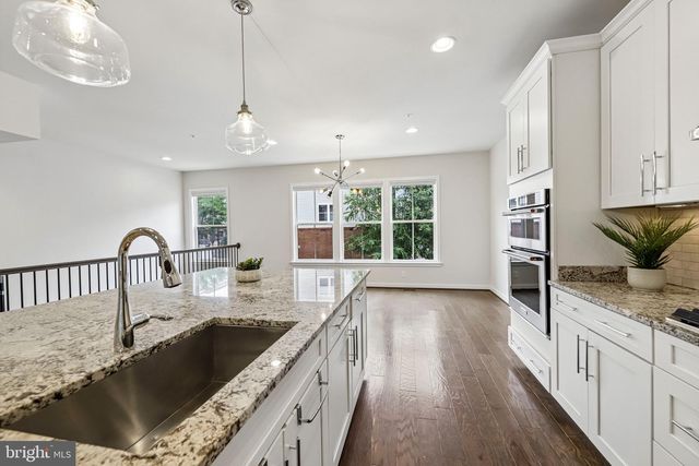 3961 NORTON PL, Fairfax, VA 22030