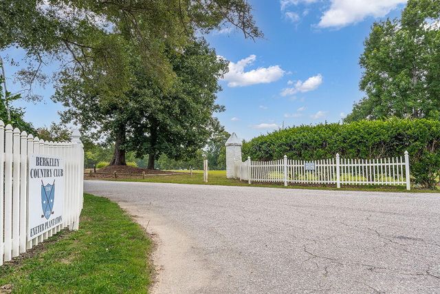 1304 Mccrae Drive, Moncks Corner, SC 29461