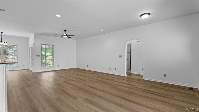 14956 Townsend Loop, Moundville, AL 35474