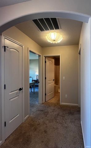 12687 Shearwater Run, Fort Wayne, IN 46845