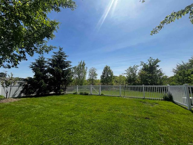 12687 Shearwater Run, Fort Wayne, IN 46845