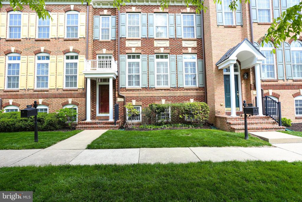 13 DOYLE ST, Doylestown, PA 18901