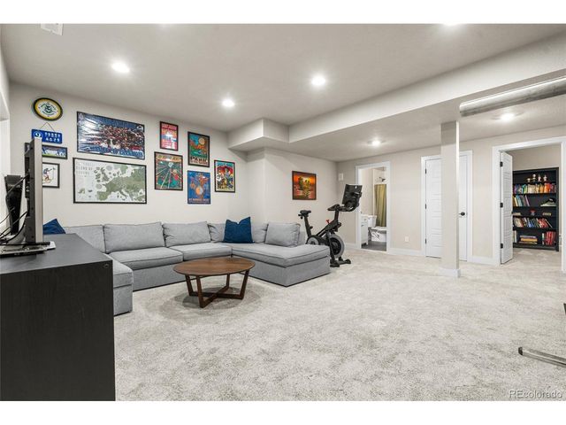 9792 E 60th Ave, Denver, CO 80238