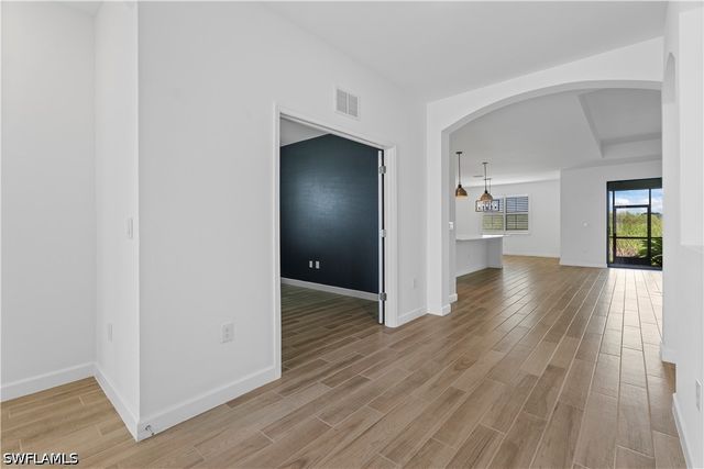 1779 Hagen CT, Naples, FL 34120
