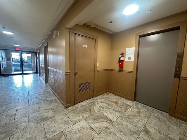 1238 Commonwealth Ave 56, Boston, MA 02134