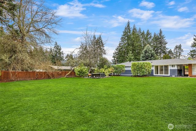 1090 Grow Avenue NW, Bainbridge Island, WA 98110