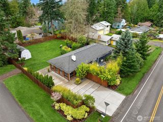 1090 Grow Avenue NW, Bainbridge Island, WA 98110