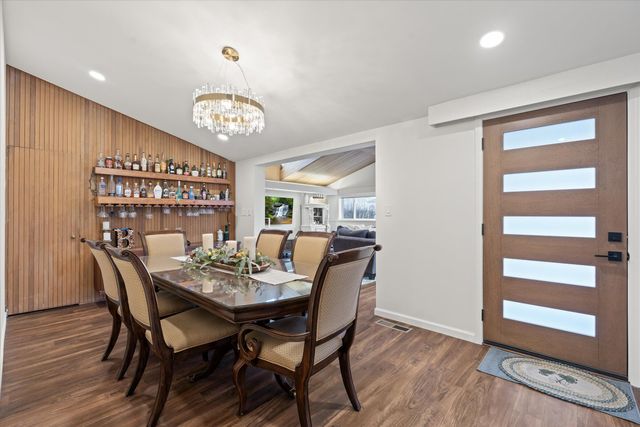 2330 N Pine Center Drive, West Bloomfield, MI 48323