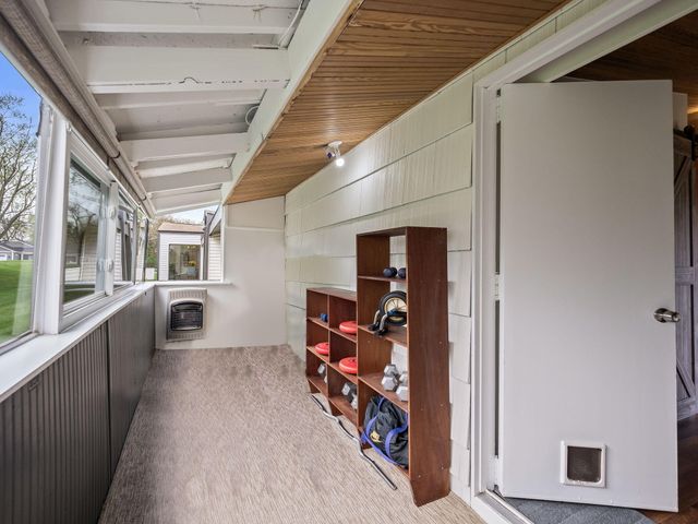 2330 N Pine Center Drive, West Bloomfield, MI 48323