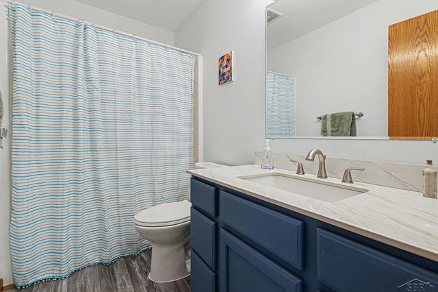 8426 Waxwing Drive, Freeland, MI 48623