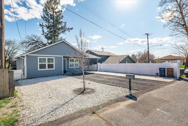 525 W Cora Ave, Spokane, WA 99205