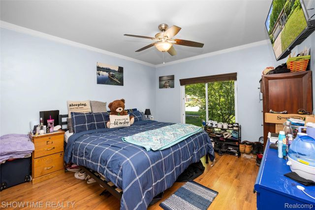 31720 Kelly Road, Roseville, MI 48066