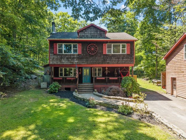 176 Tibet Drive, Carmel, NY 10512