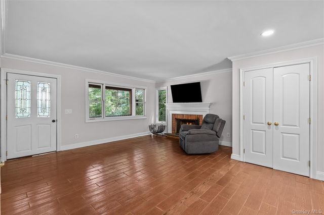 176 Tibet Drive, Carmel, NY 10512