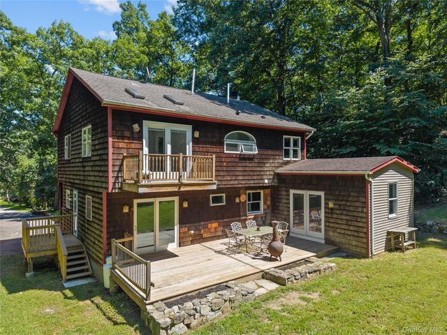 176 Tibet Drive, Carmel, NY 10512