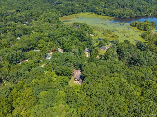176 Tibet Drive, Carmel, NY 10512