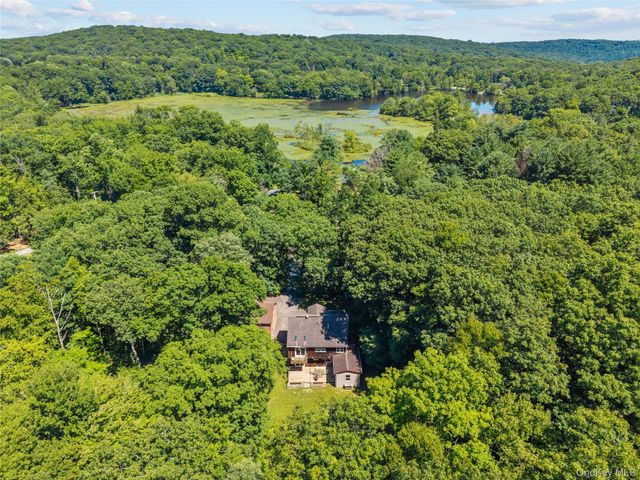 176 Tibet Drive, Carmel, NY 10512