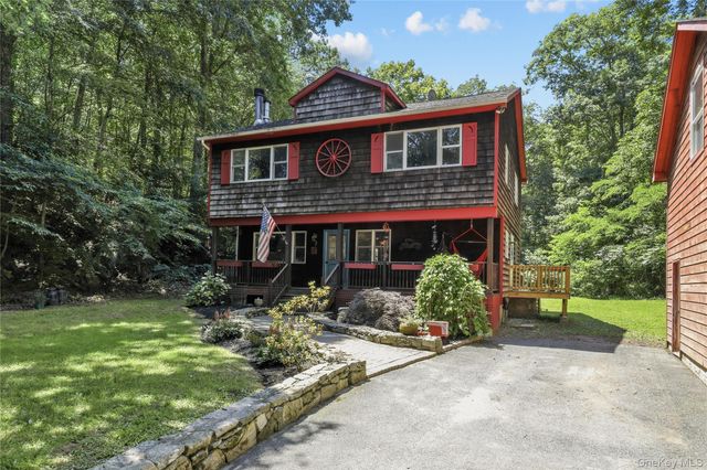 176 Tibet Drive, Carmel, NY 10512