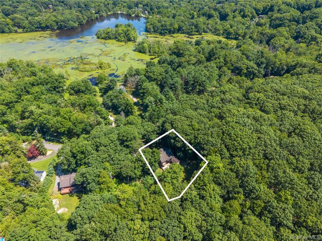 176 Tibet Drive, Carmel, NY 10512