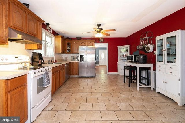19 S 1ST RD, Hammonton, NJ 08037