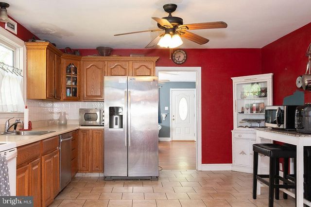 19 S 1ST RD, Hammonton, NJ 08037