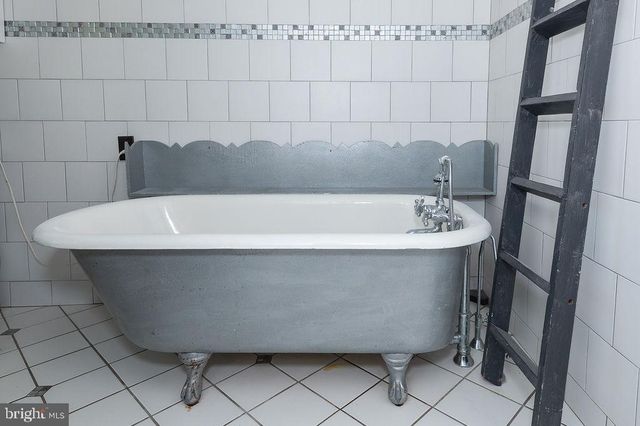 19 S 1ST RD, Hammonton, NJ 08037