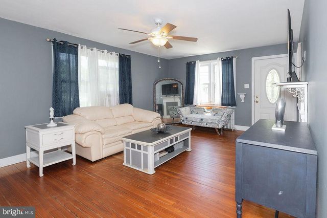 19 S 1ST RD, Hammonton, NJ 08037