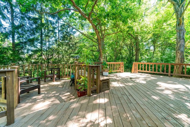 816 Black Partridge Road, Mchenry, IL 60051