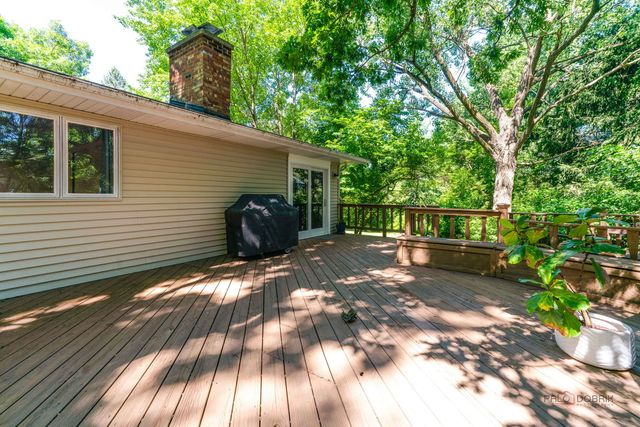 816 Black Partridge Road, Mchenry, IL 60051
