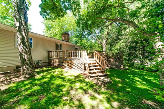 816 Black Partridge Road, Mchenry, IL 60051