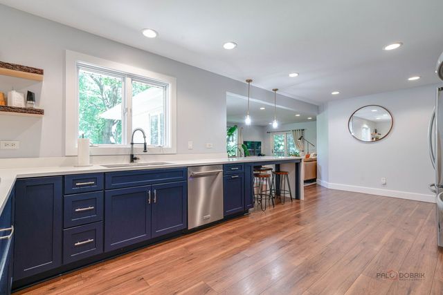 816 Black Partridge Road, Mchenry, IL 60051