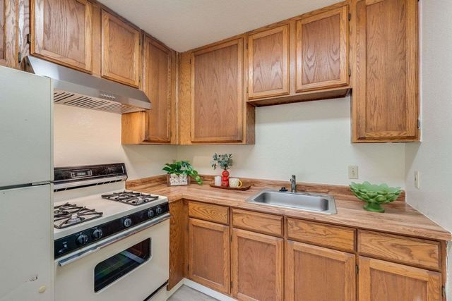 3648 Grand Ave 5, Oakland, CA 94610