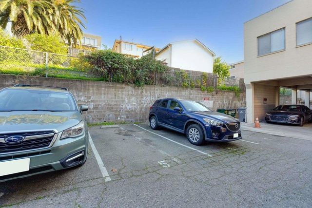 3648 Grand Ave 5, Oakland, CA 94610