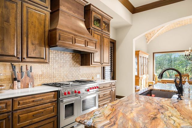 1185 GRUENE RD, New Braunfels, TX 78130
